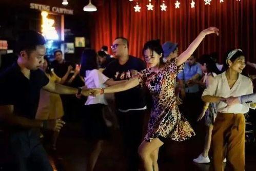 街头舞会,一场别开生面的街头舞会盛宴